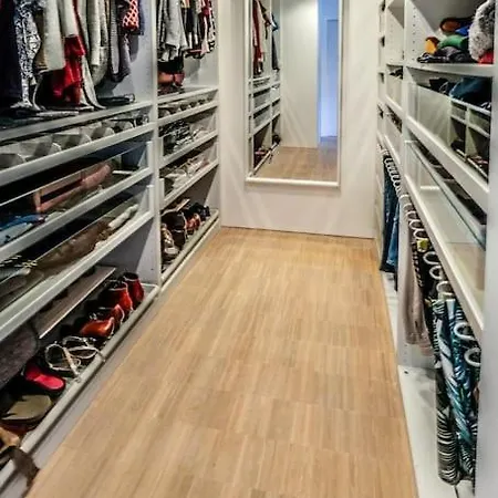 Spacious Family 10 Min From Downtown Villa